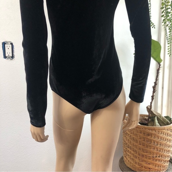 Project Social T bodysuit black long sleeve velvet - Picture 9 of 14